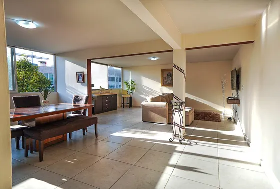 ¡oportunidad! Penthouse Dúplex 383m² Con Terraza Privada En Nápoles