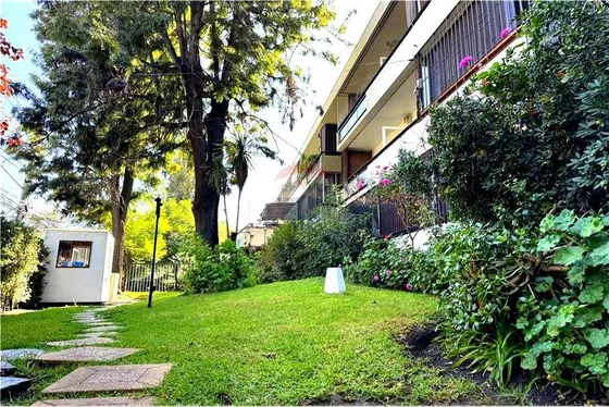 Primer Piso, 3 Dorm + Estac, Buena Ubicación