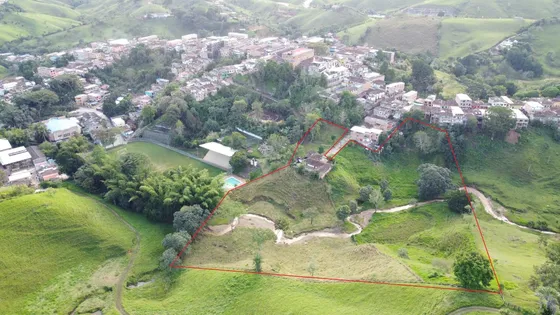 Se Vende Casa Lote Urbano En Maceo