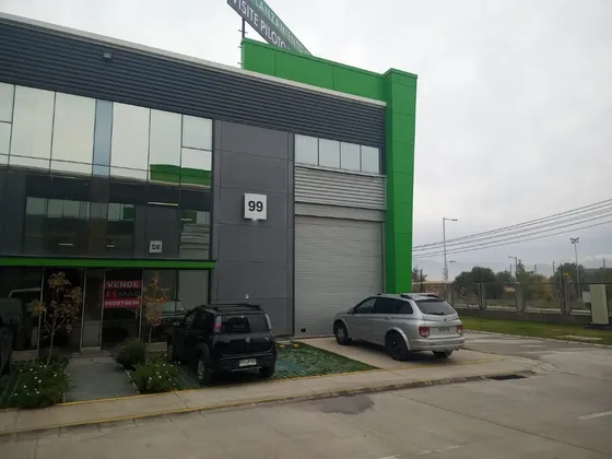 Bodega En Venta En Excelente Estado En Condominio Seguro