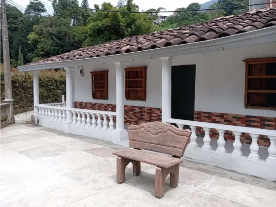Venta De Casa Lote En La Estrella Sector La Aldea 