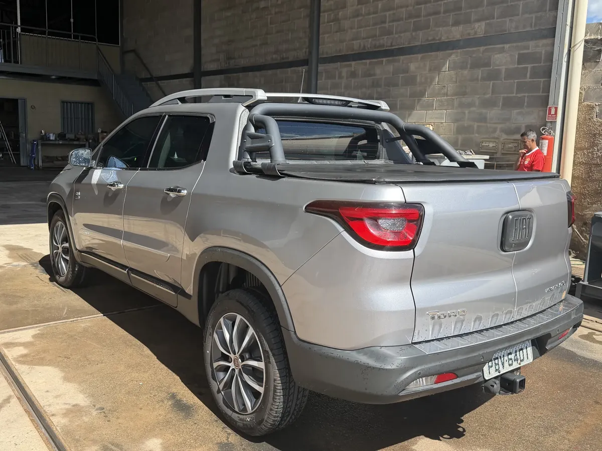 Fiat Toro 2020 2.0 Volcano 4x4 Aut. 4p — foto 6