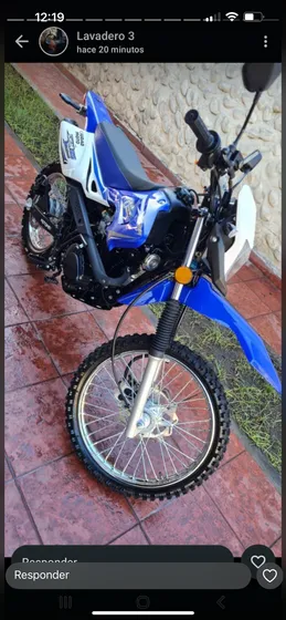 Vendo Moto  Nueva Poco Uso Todo Los Papeles Excelente Estado