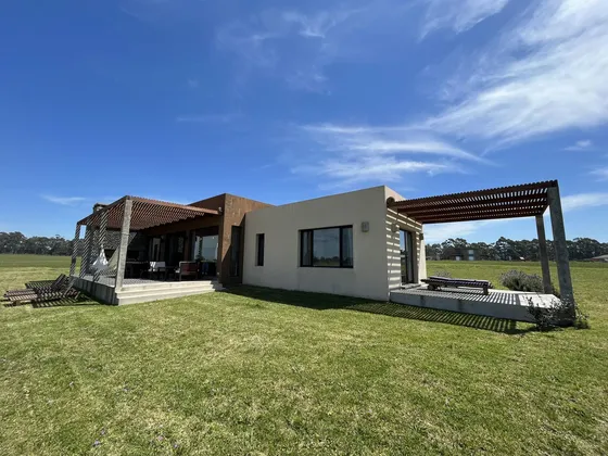 Casa En  Venta Y Alquiler Pueblo Mio