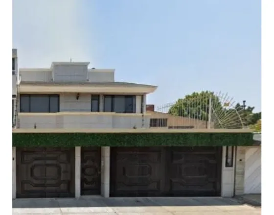 Casa En Remate En Paseo De Taxqueña, F-1499