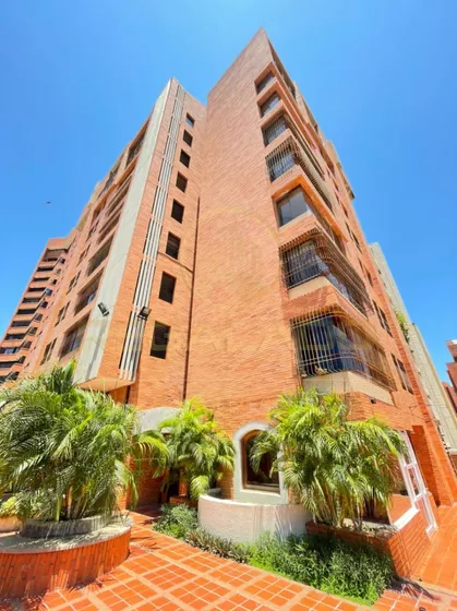 Eav-728 Zona Norte Apartamento Edificio Tucaní Avenida 3d