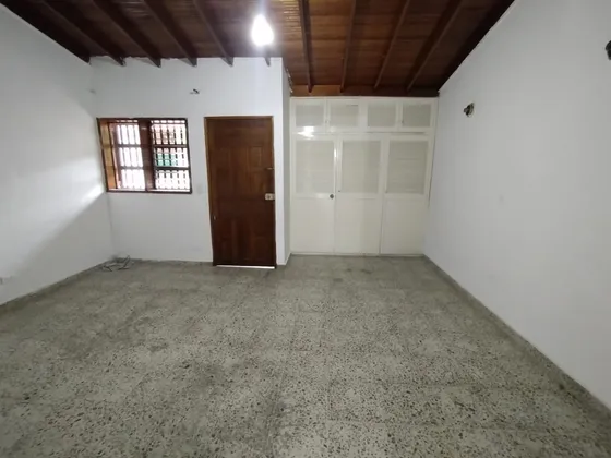 Arriendo Apartaestudio En Almeria