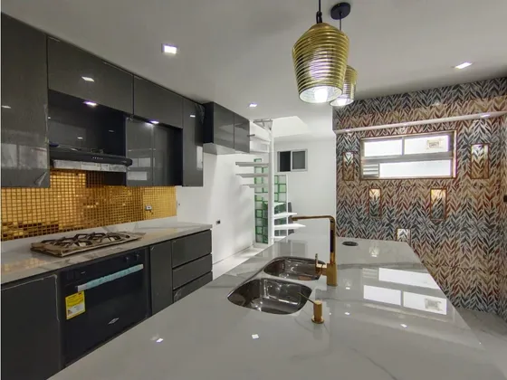 Casa En Venta En Envigado Sector San Marcos