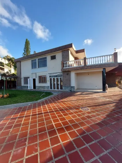 Casa Con Anexo En Venta, Cerca Del C.c. La Morita.