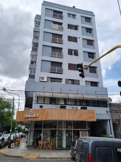 Venta Excelente Piso 4 Ambientes Con Cochera Doble