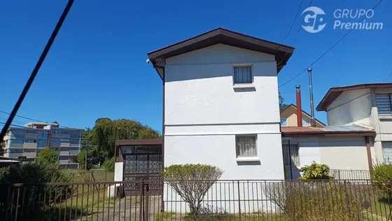 Casa En Venta De 3 Dorm. En San Pedro De La Paz