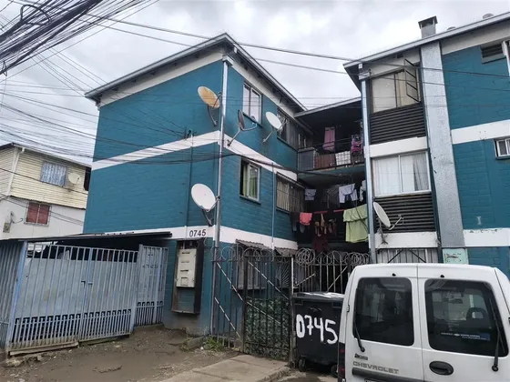 Departamento 2do Piso En Venta De 3 Dorm. En Puente Alto