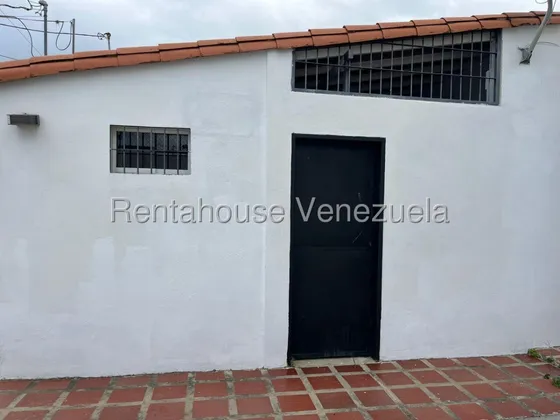 Julian Galindez Vende Excelente Casa En La Mora Cabudare #25-17820