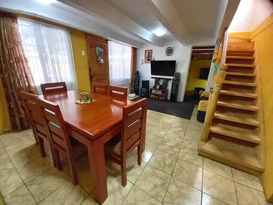 Casa Ampliada Y Regularizada Con 4d 1b 2e