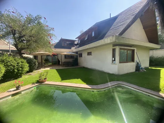 Casa En Venta 6 Dorm A Pasos Del Club De Polo. Vitacura