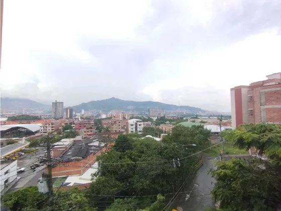 Apartamento En Alquiler En Envigado - La Paz