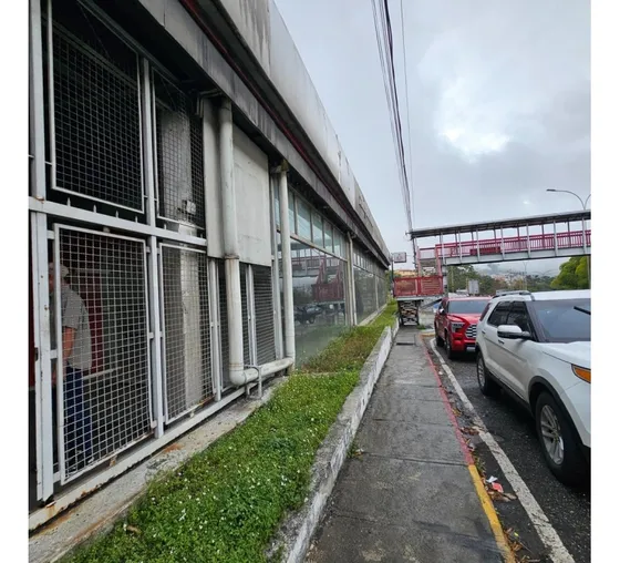 Venta O Alquiler De Local Comercial  (concesionario Los Teques )