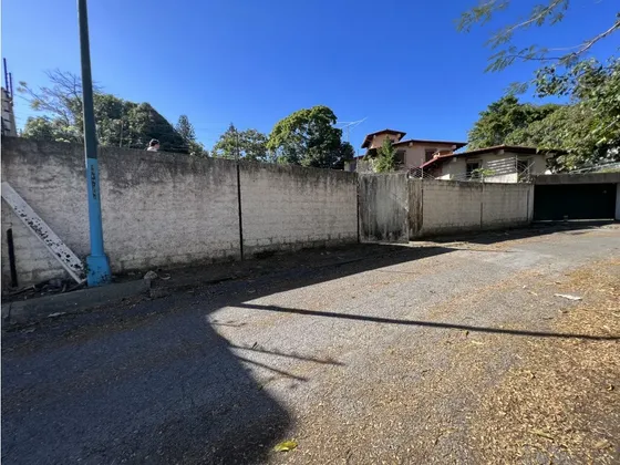Se Vende Terreno 1.001,91m2 La Trinidad 9309