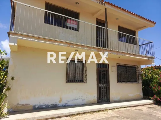Casa Con Potencial En Zona Estrategica: 2 Plantas + Anexo, Carretera San Antonio Cod: 1379