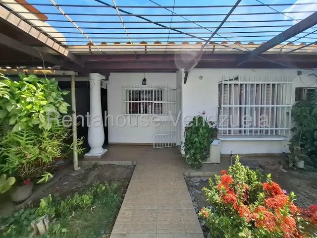 Oportunidad Acogedora Casa En Venta Urb Roraima, La Morita I 25-13597 Hc