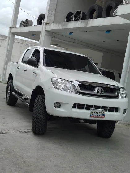Toyota Hilux Automatico Motor 2.7 4x2