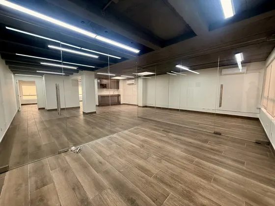 Excelente Oficina 125 M2 Metro Pedro Valdivia Sin Comision