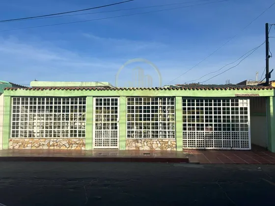 Escv-1923 Zona Norte Casa Sector Las Playitas Monte Claro Avenida 9