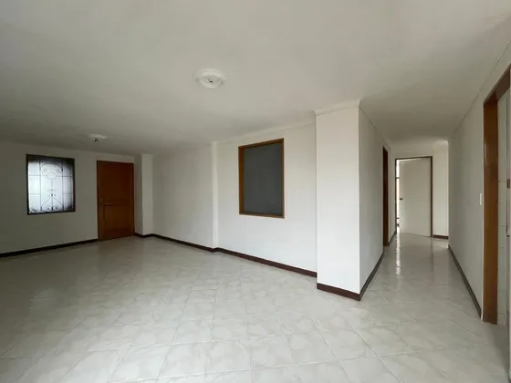 Apartamento En Arriendo Laureles 643-7538531