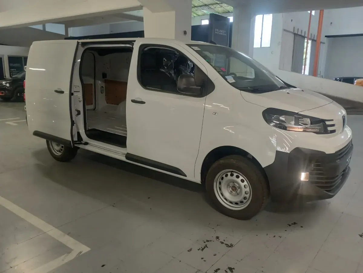 Peugeot Expert 2.2 L3 Furgon 0km 2026 Contado Financiado G