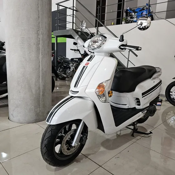 Scooter Kymco Like 125 Blanca 0km 2025 Marrocchi Rosario