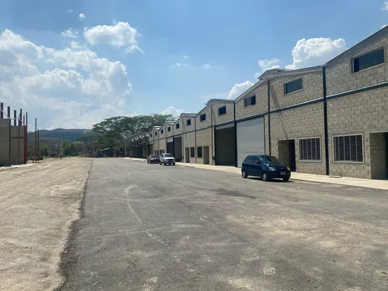 (gb989) En Venta Galpones Industriales A Estrenar Con Financiamiento