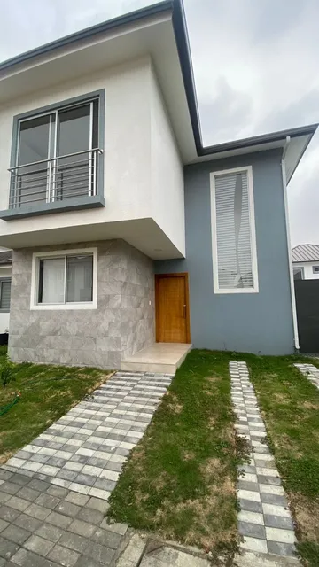 Alquilo, Estrene Elegante Y Moderna Casa En  Urbanización Vistana 1000