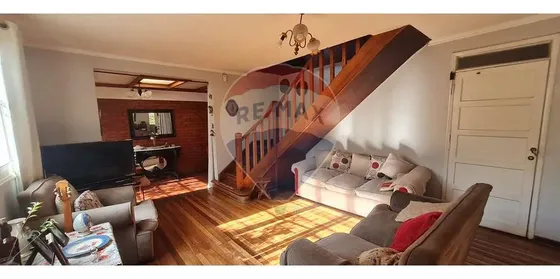 Se Vende Gran Terreno Y Casa Por Solo 7.450uf