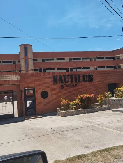 En Alquiler Apto. En Tucacas Resd. Nautilus Suites, (por Noche Y/o Temporadas) Estado Falcón / Venezuela - Emer. 