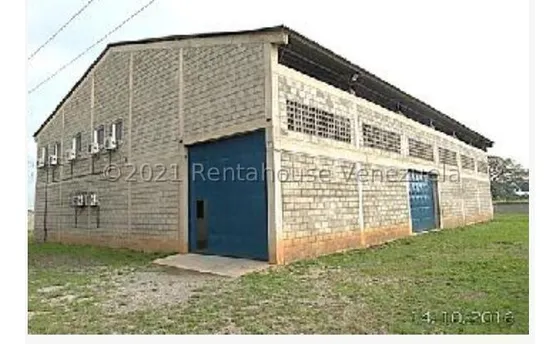 Galpon Industrial En Venta En  Chivacoa, Yaracuy, Ideal Para Empresas Del Ramo Industrial, En Zona Industrial De La Ciudad, 2 3 - 2 7 9 8 1, Francisco Rojas Norscia Rentahouse, Ideal Para Procesadora!