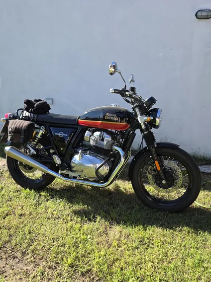 Royal Enfield Interceptor Primera Mano