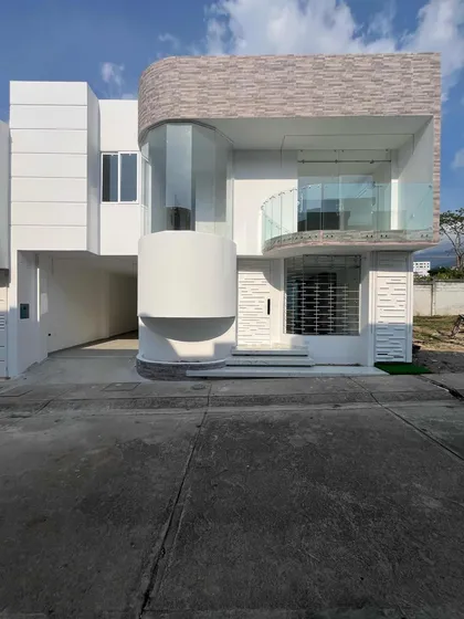 Js Casa En Venta Av La Ula San Cristóbal