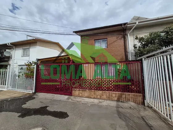 Casa De 3 Dormitorios Y 2 Baños Comuna De Puente Alto