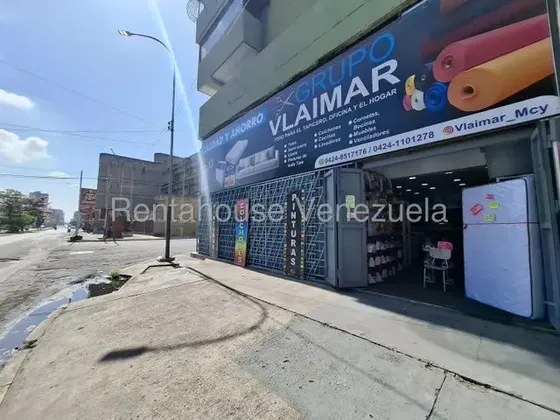 Local En Venta En Plena Avenida Bolivar Db 26-6611