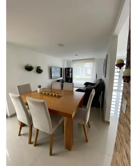 Venta De Casa De 2 Niveles En Villamaria, Caldas
