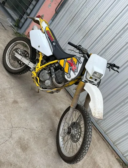 Dr 250 Motor Impecable .cadena Corona Piño Todo Japónrecién