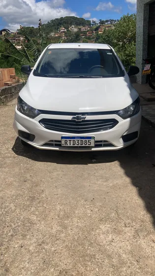 Chevrolet Onix Plus 1.0 Lt 4p