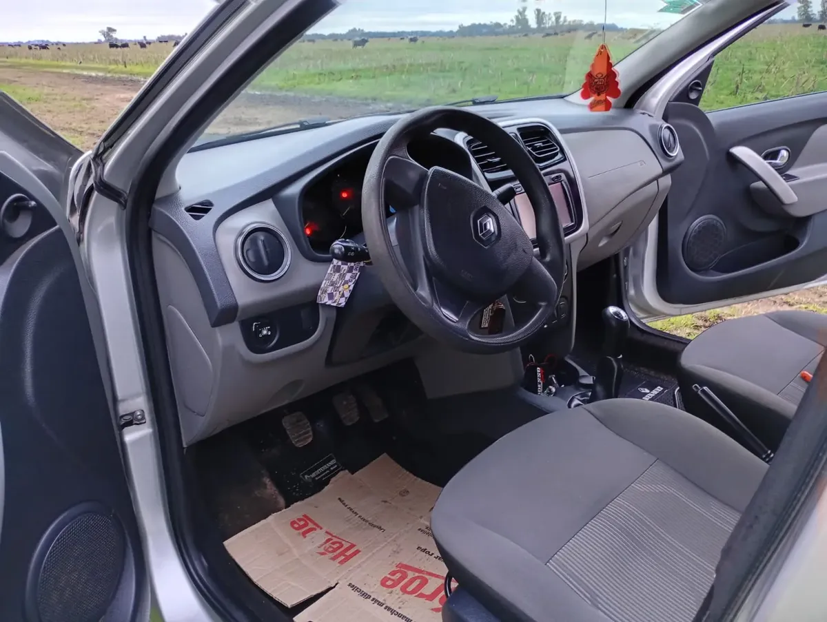 Renault Logan 1.6 Expression 85cv535295327596062724