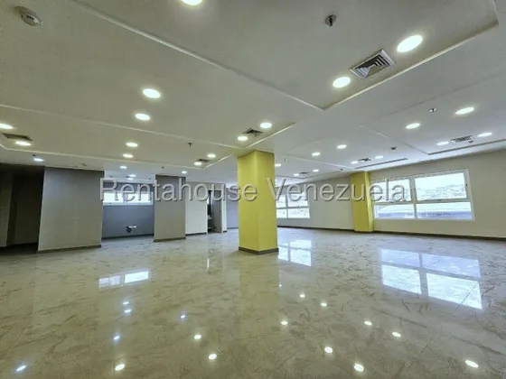 Edificio A Estrenar En Venta Los Ruices  Dm 25-22555