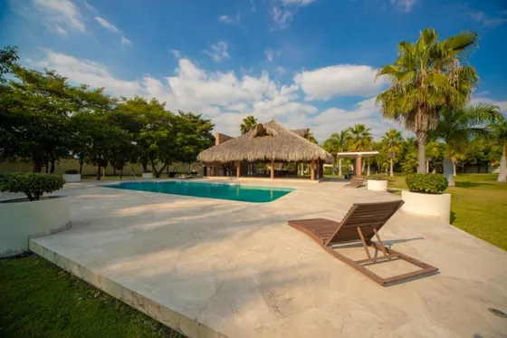 Casa En Venta En Colonia Oacalco, Yautepec, Morelos