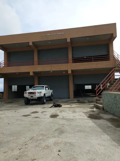 Best House Alquila Local Comercial En Carrizal. 