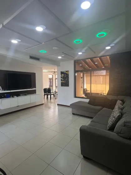 Townhouse En Alquiler Trigal Norte Valencia 
