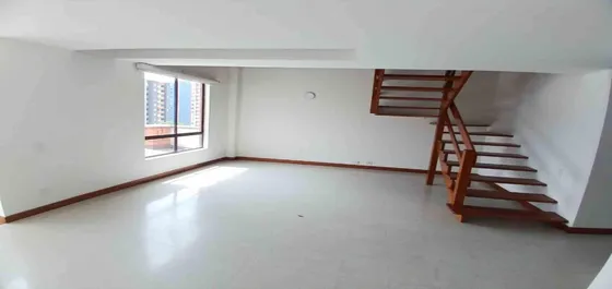  Apartamento Duplex En Arriendo Ubicado En Medellín Sector Santa Monica (27561).