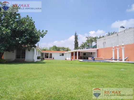 Venta De Casa En Las Fuentes, Jiutepec, Morelosclave 4486