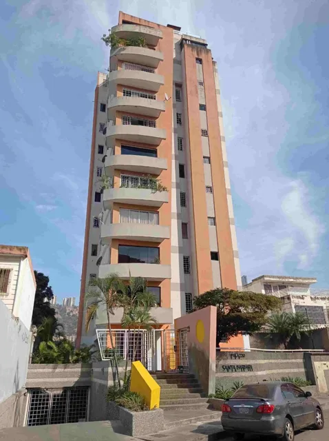 Apartamento En Las Fuentes Del Paraíso, Para Remodelar